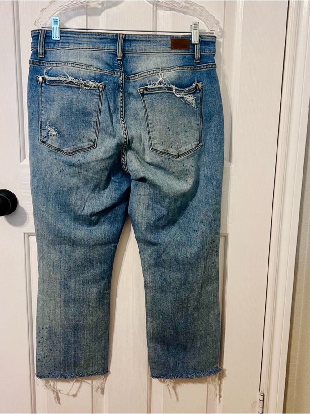 Judy Blue Light Blue Distressed Denim cropped ankle Jeans Sz 14W - Picture 2 of 6